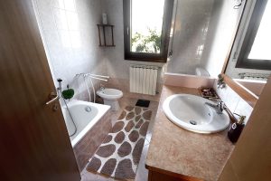 Bagni La Casa Sul Fiume Guarda Veneta Rovigo 02